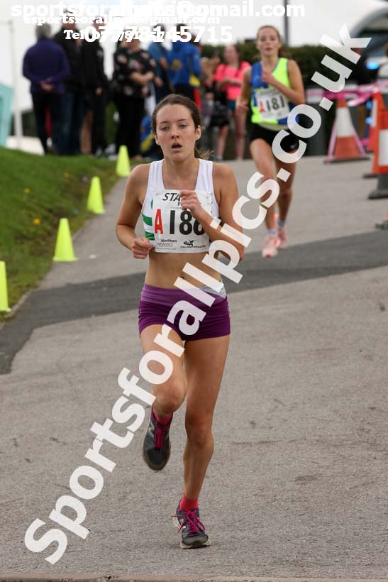 Womens under-17s 3 stage relay, Northern Senior 6 and 4 and Junior Stage Road Relays, SportsCity, Manchester. Photo:  David T. Hewitson/Sports for All Pics